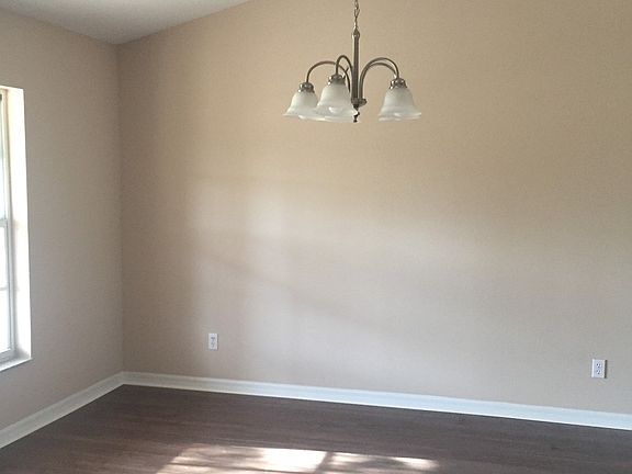 4th image of 9805 Lakeshore Dr