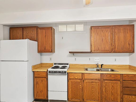 2nd image of 115 Kings Mill Dr