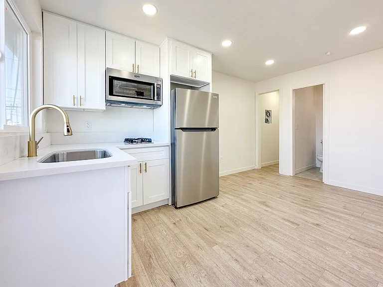 5171 Naranja St — Photo 1