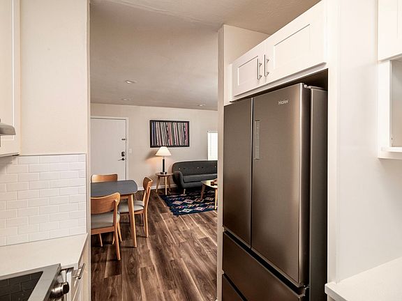 3rd image of 3234 E Bellevue St #Ced5beda8