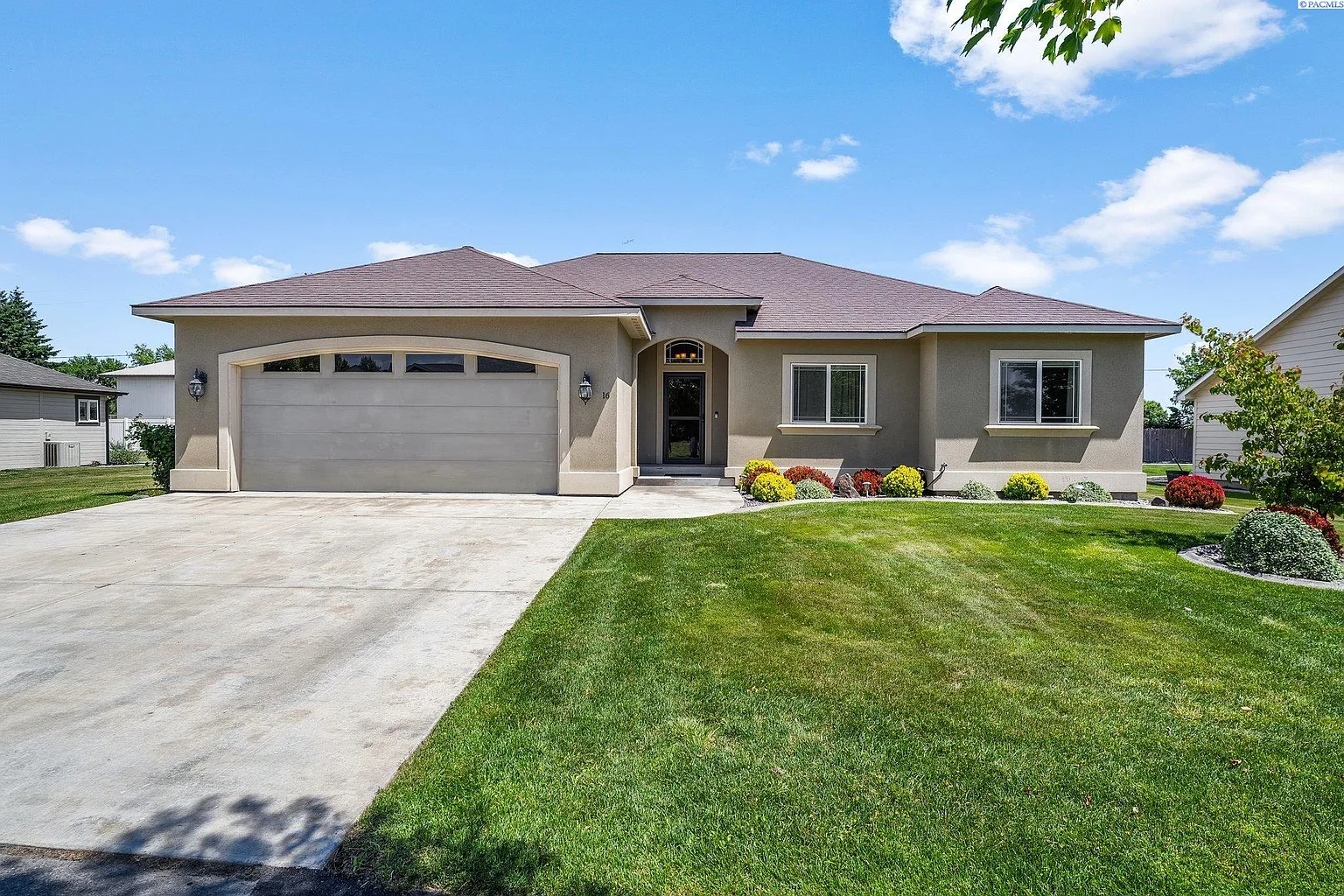 16 Ivy Ln photo 1