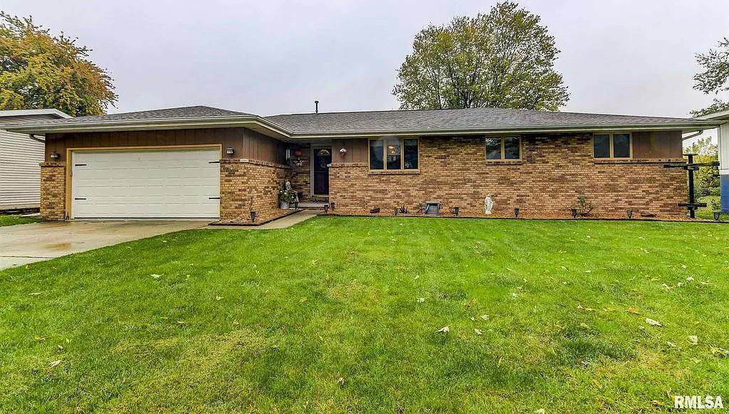 512 Sattley St photo 1