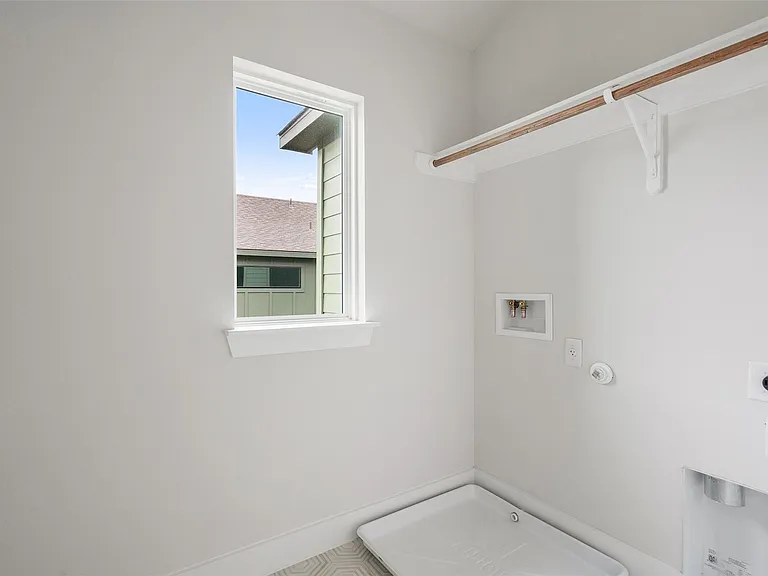 2713 Bristol Dr #2 — Photo 11