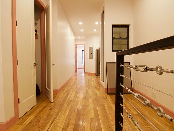3rd image of 626A Monroe St #1R1L
