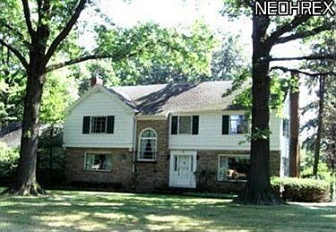 1st image of 915 Eaton Ave