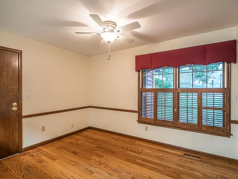 14349 Cypress Hill Dr — Photo 13
