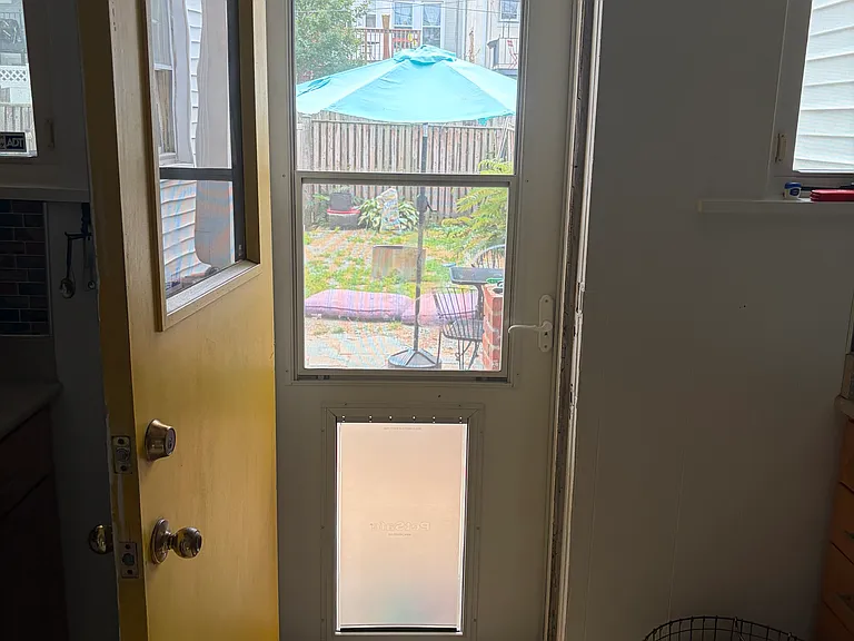 1215 Union Ave — Photo 11