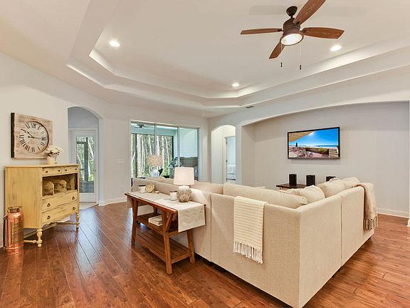 2nd image of 288 Kiwi Palm Ct