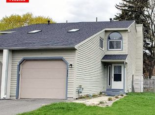 111 Postlamp Cir, North Syracuse, NY 13212