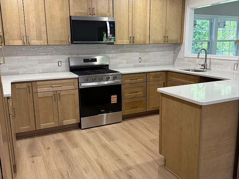 271 S Dillwyn Rd — Photo 2