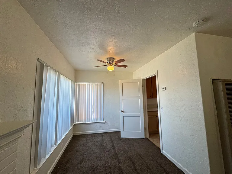 3452 - 3458 E. Clinton Ave Fresno — Photo 9