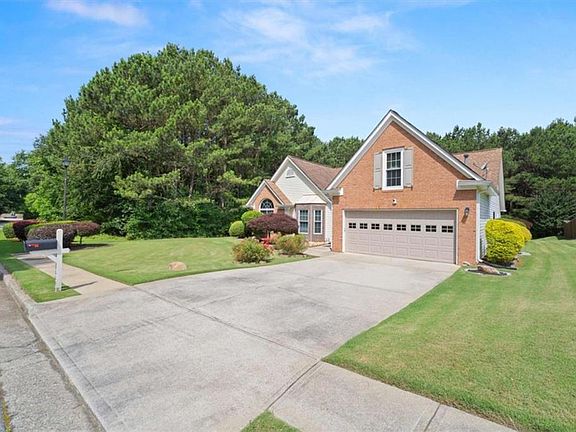 2nd image of 2600 Matlin Way