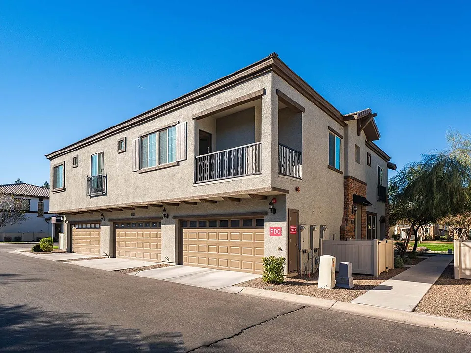 2750 S Voyager Dr #101