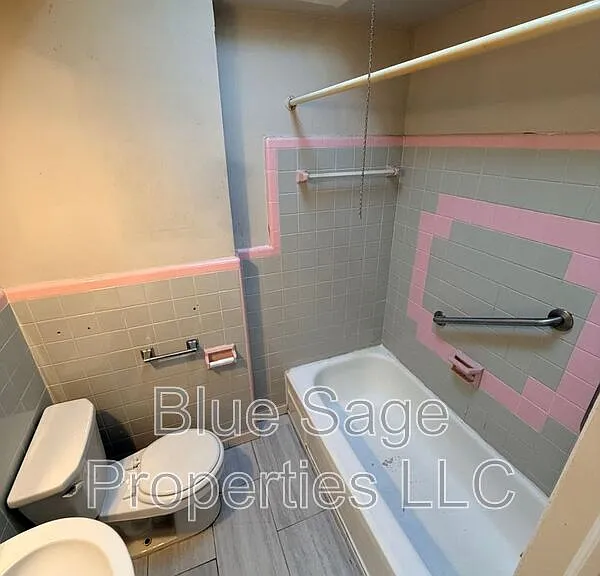 531 S 4th St — Photo 16
