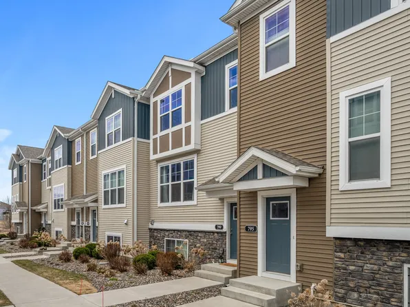 799 Roselyn Dr, Victoria, MN 55386