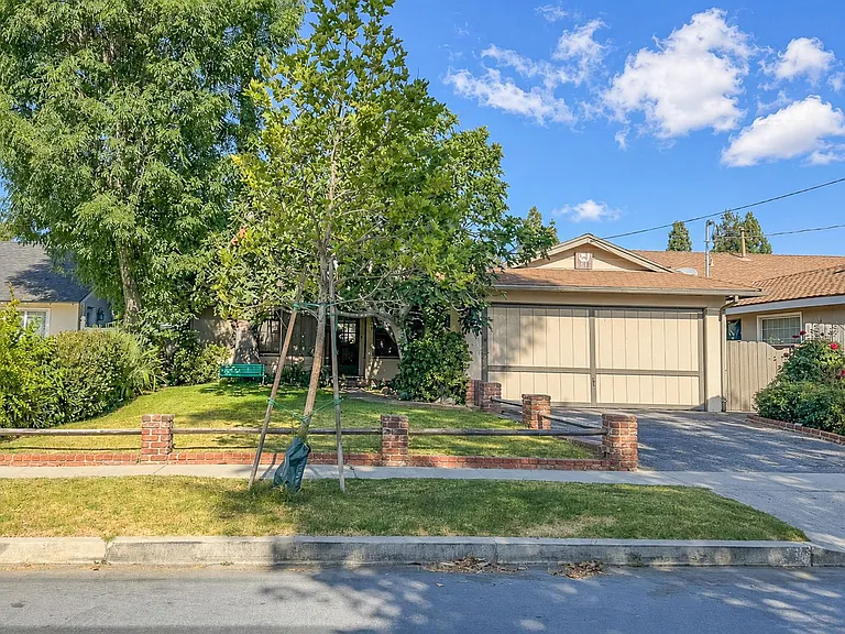 6941 McLennan Ave — Photo 22