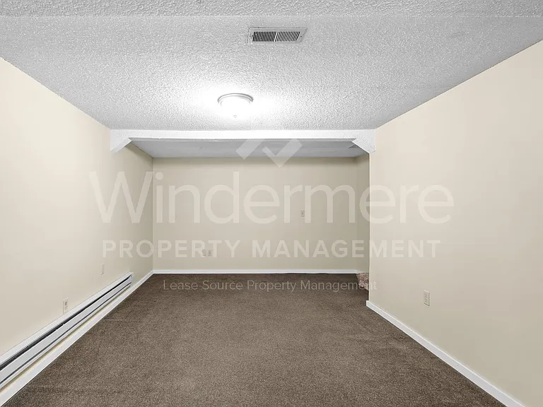 7805 E Upriver Dr — Photo 17