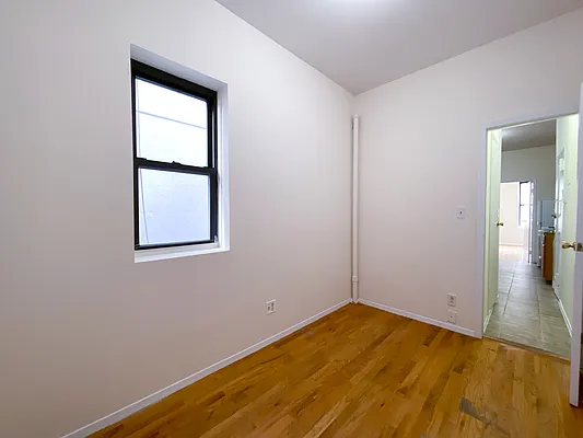 Rented by Compass | media 21