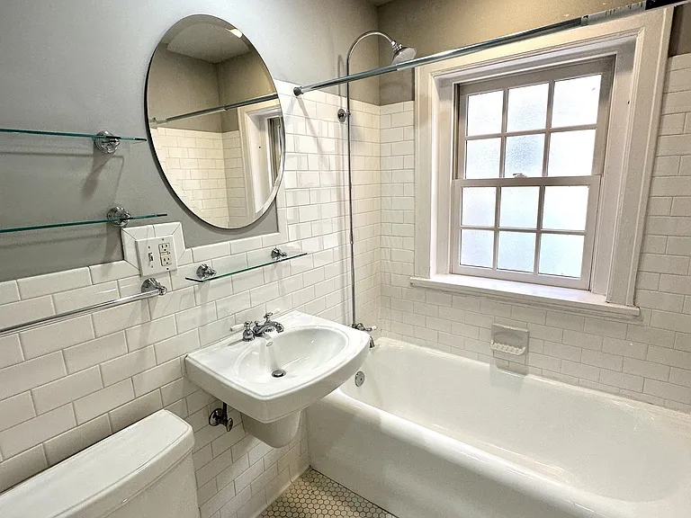 910 Ward Pkwy — Photo 14