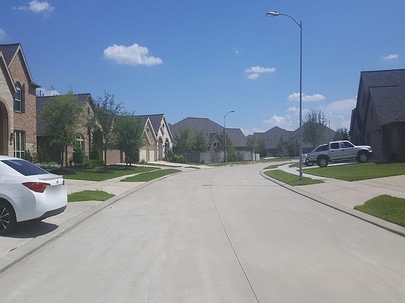 5th image of 9215 Lakeshores Lagoon Ln