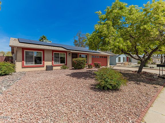 3rd image of 4020 E WINDROSE Drive