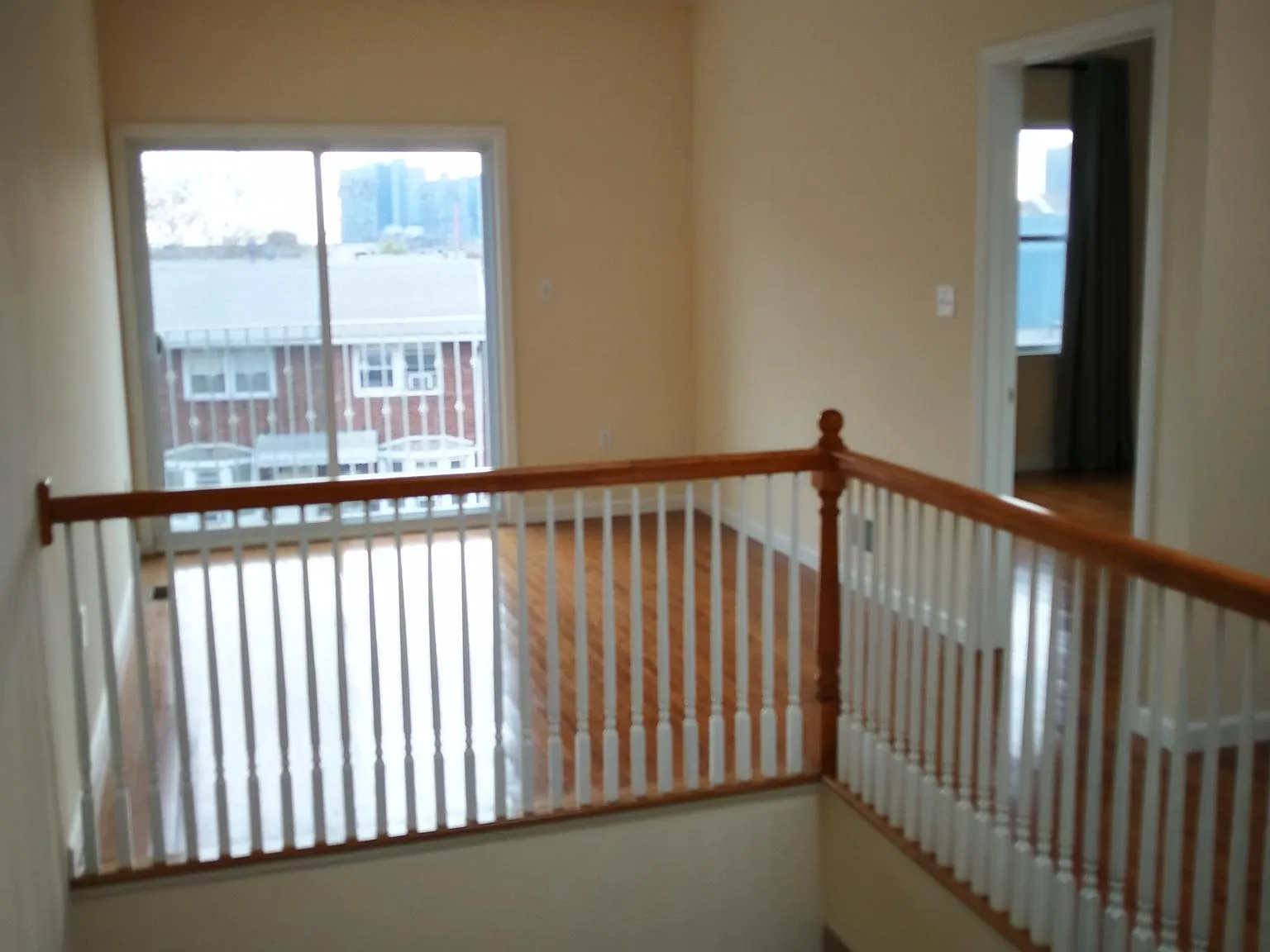 3 bed, 2.5 bath, 1600 sqft, $2,900 — Photo 3