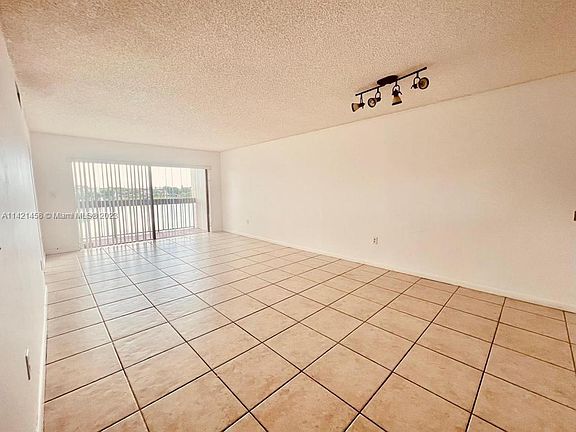 5th image of 10290 NW 9th Street Cir #3122