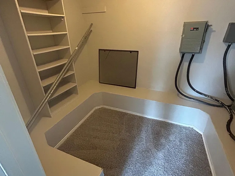 3425 Courtyard Cir — Photo 27