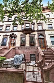 4th image of 379 Bainbridge St