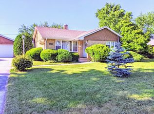 6922 W 115th St, Worth, IL