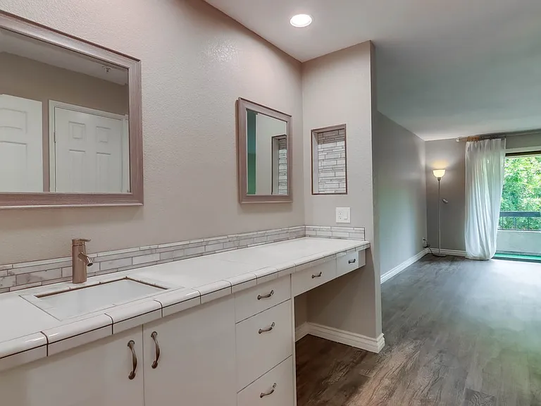5645 Friars Rd #377 — Photo 24