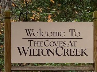 39 Wilton Coves Dr #39, Hartfield, VA 23071