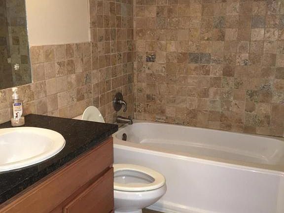 4th image of 5203 Fenway Ct #5203