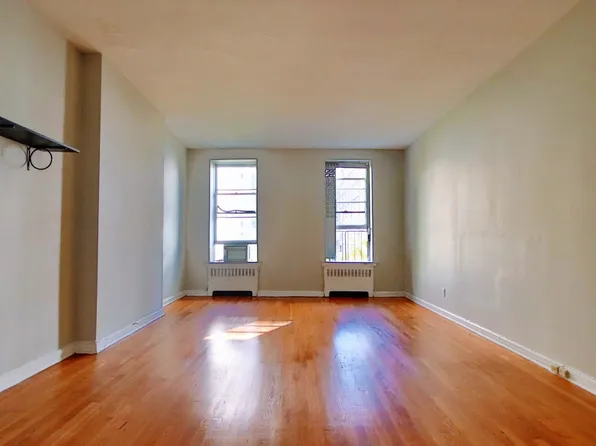 206 E 70th St APT 4B, New York, NY 10021