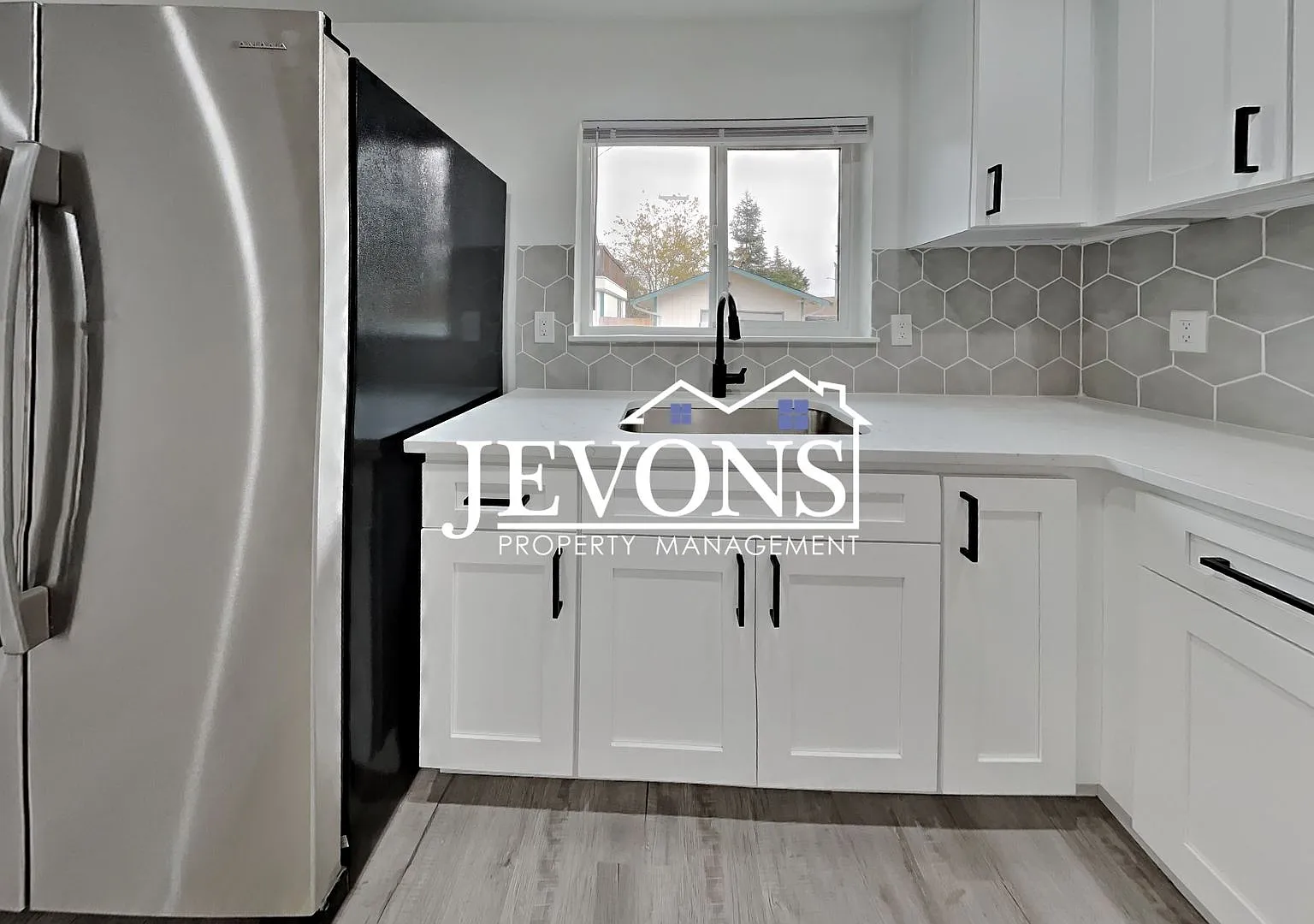6114 N 49th St Tacoma, WA 98407 — Photo 2