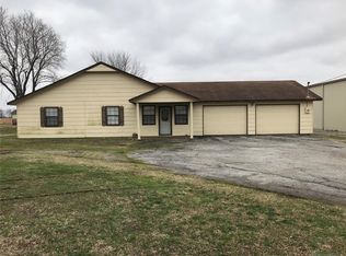 5919 W 590th, Chouteau, OK 74337