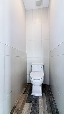 Rented by Nooklyn NYC LLC | media 68