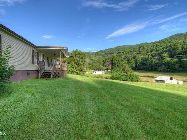 1841 Rice Creek Rd, Flag Pond, TN 37657