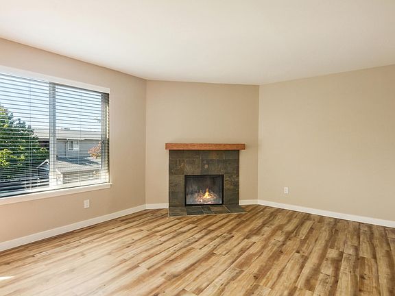 5th image of 10132 NE 64th St #24