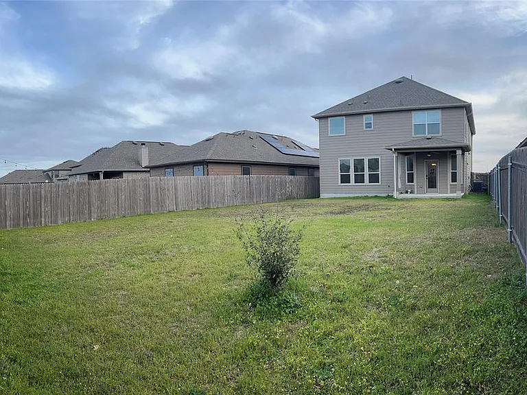12821 Stoney Ridge Bnd — Photo 24