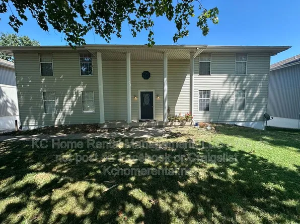 211 NW Barr Rd #C, Grain Valley, MO 64029