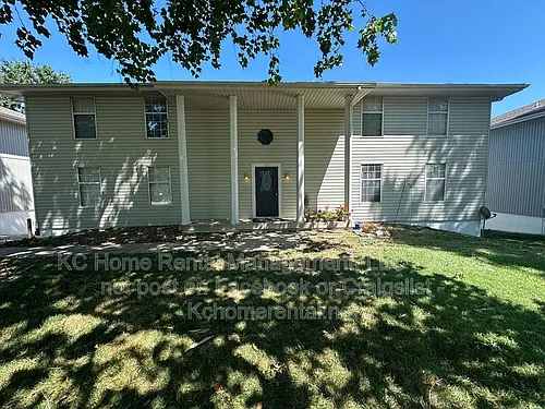 211 NW Barr Rd #C Photo 1