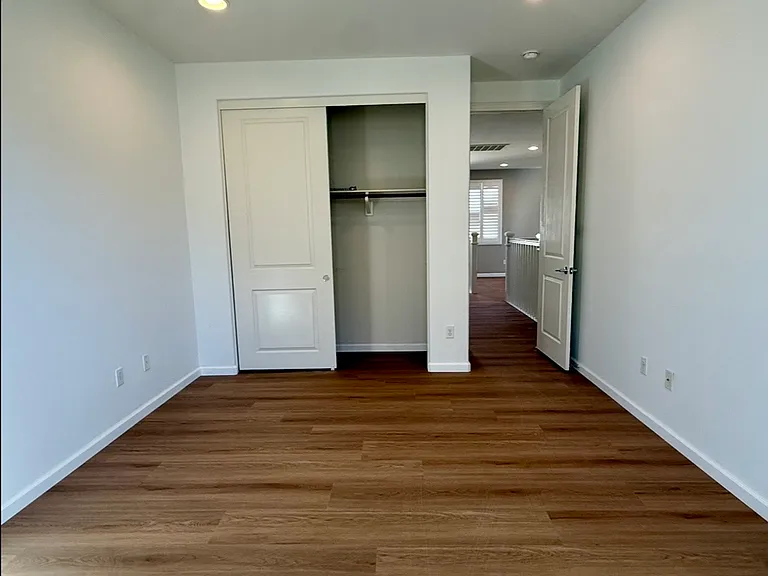 667 E Desert Willow Rd — Photo 77