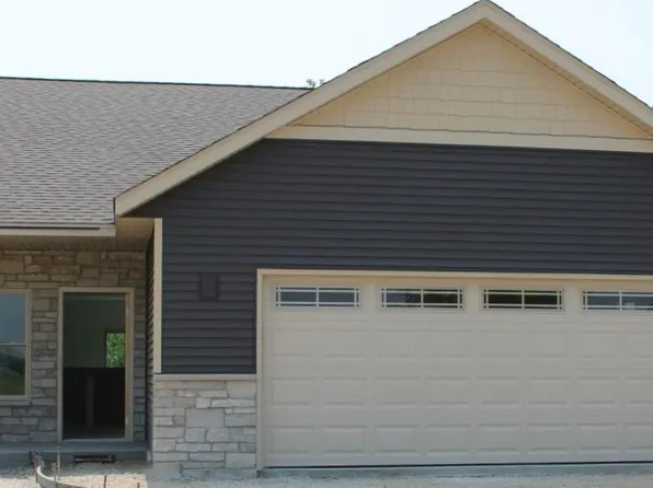 1005 Covington DRIVE #2, Sheboygan Falls, WI 53085