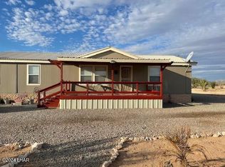 33358 Sahara Way, Bouse, AZ 85325