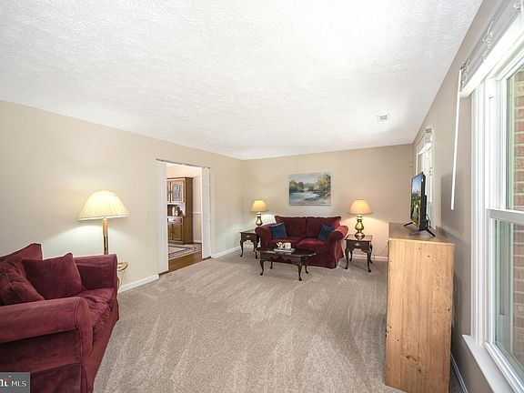 4th image of 7500 Harvest Ln