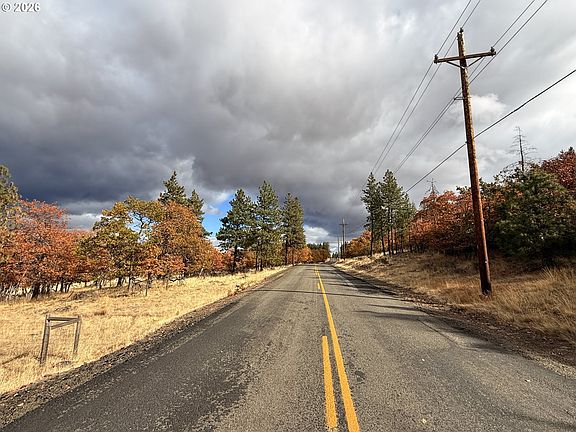 3rd image of Woodland Rd #8