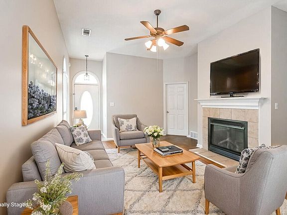3rd image of 6951 Parkbrook Ln
