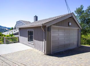 68 La Cuesta Rd, Orinda, CA 94563