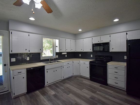 5th image of 6750 S 73rd Cir